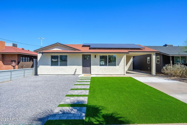 1116 E Almeria Road, Phoenix, AZ 85006