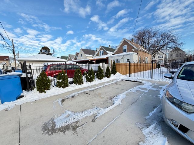 4351 S Maplewood Avenue 1, Chicago, IL 60632