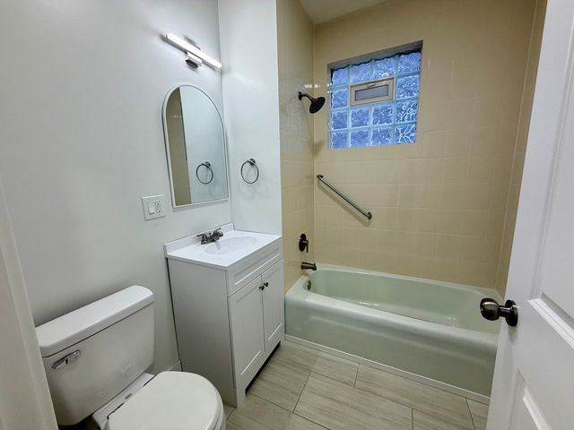 4351 S Maplewood Avenue 1, Chicago, IL 60632