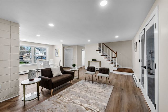 48 Bradford Rd, Natick, MA 01760