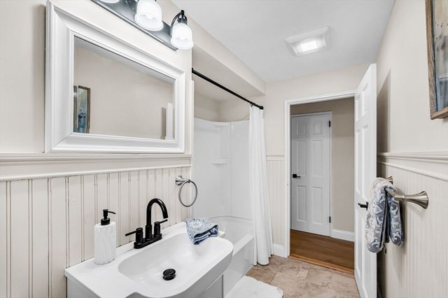 48 Bradford Rd, Natick, MA 01760