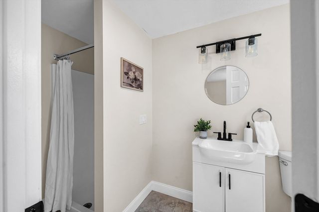 48 Bradford Rd, Natick, MA 01760