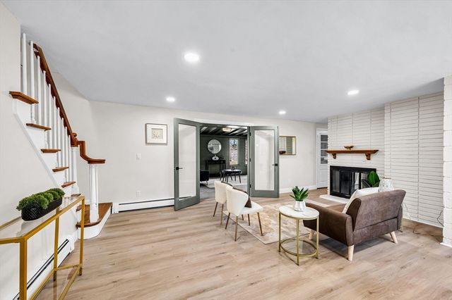 48 Bradford Rd, Natick, MA 01760