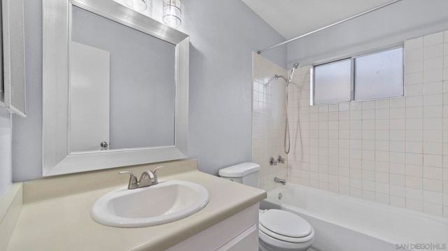 3670 Rosa Linda, San Diego, CA 92154