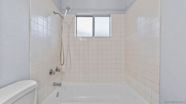 3670 Rosa Linda, San Diego, CA 92154
