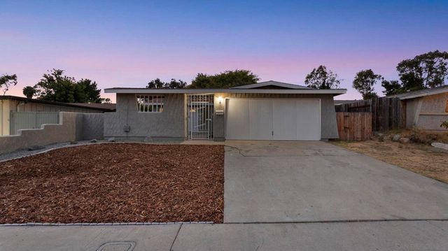 3670 Rosa Linda, San Diego, CA 92154