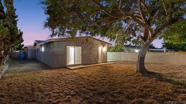 3670 Rosa Linda, San Diego, CA 92154