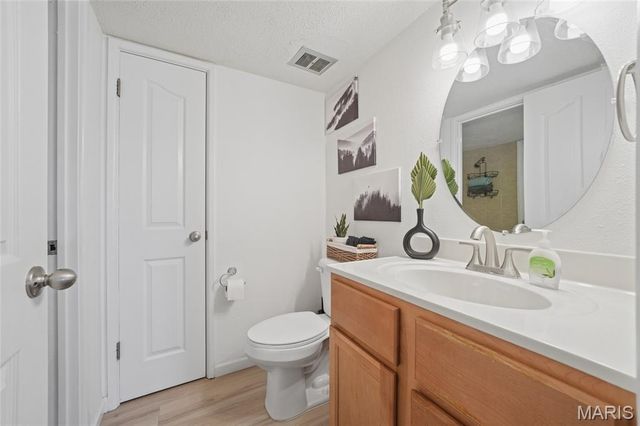 1380 Willow Brook Cove Court 1, St Louis, MO 63146