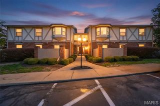 1380 Willow Brook Cove Court 1, St Louis, MO 63146