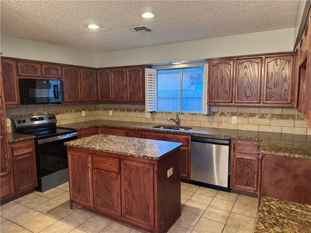 5518 Kenith Circ, Corpus Christi, TX 78413