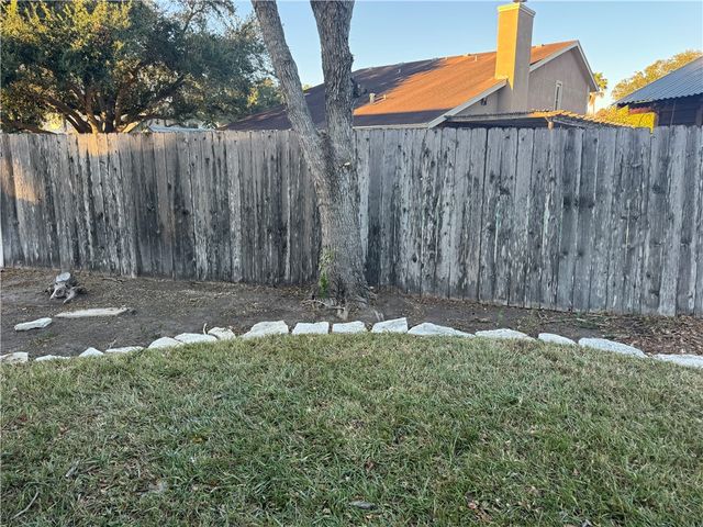 5518 Kenith Circ, Corpus Christi, TX 78413