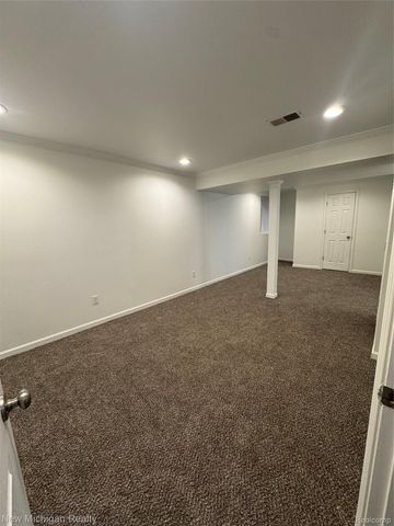 3065 Wild Orchid Lane, Burton, MI 48519