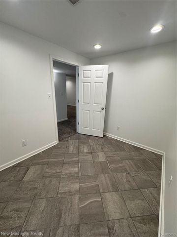 3065 Wild Orchid Lane, Burton, MI 48519