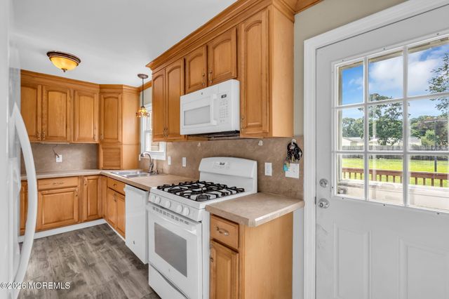12 Carol Lane, Howell, NJ 07731