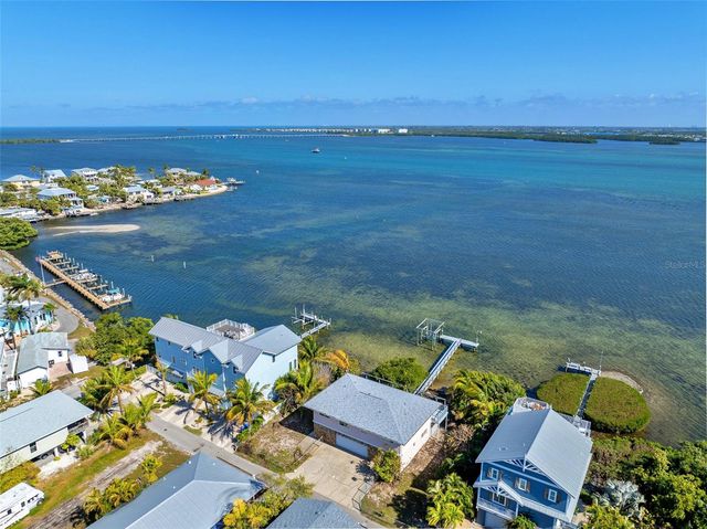 2512 AVENUE A, Bradenton Beach, FL 34217