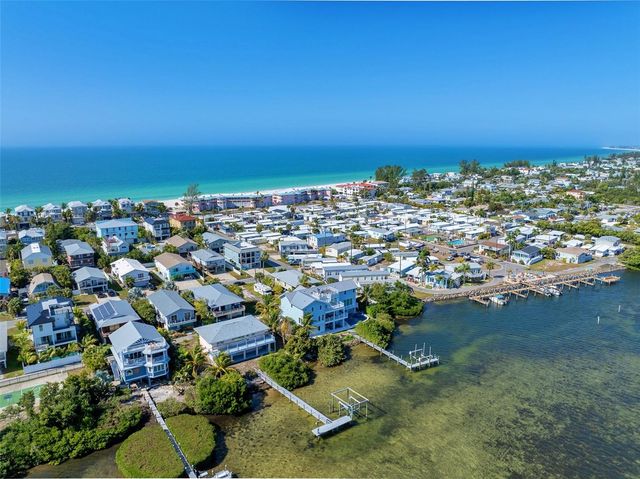 2512 AVENUE A, Bradenton Beach, FL 34217