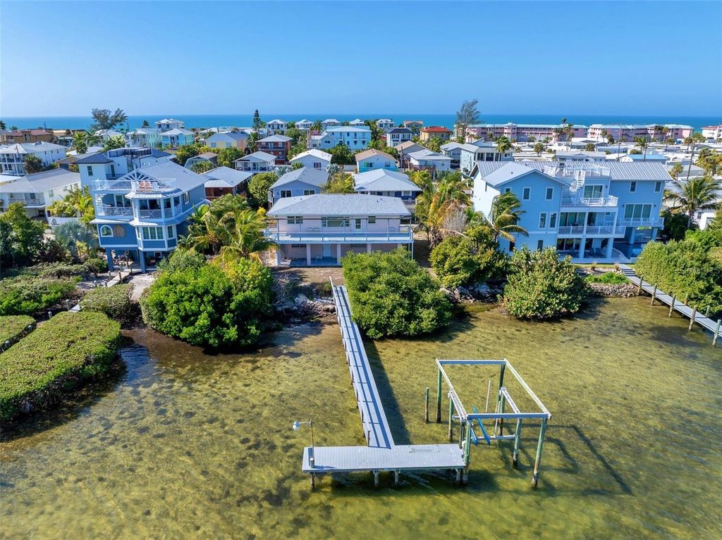 2512 AVENUE A, Bradenton Beach, FL 34217