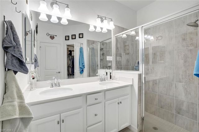 1653 Alameda DR, Naples, FL 34120