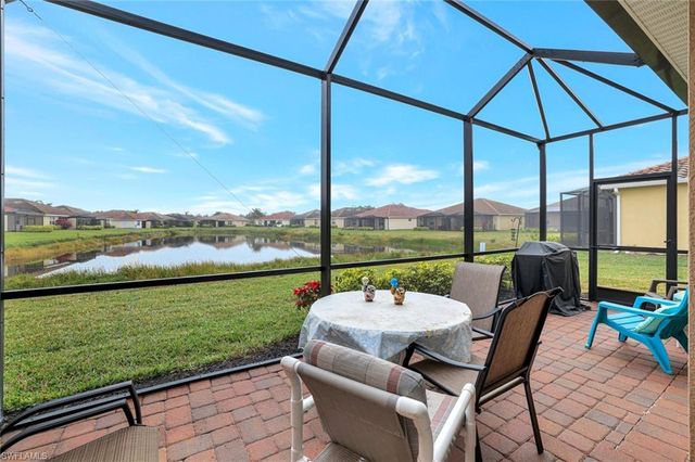 1653 Alameda DR, Naples, FL 34120