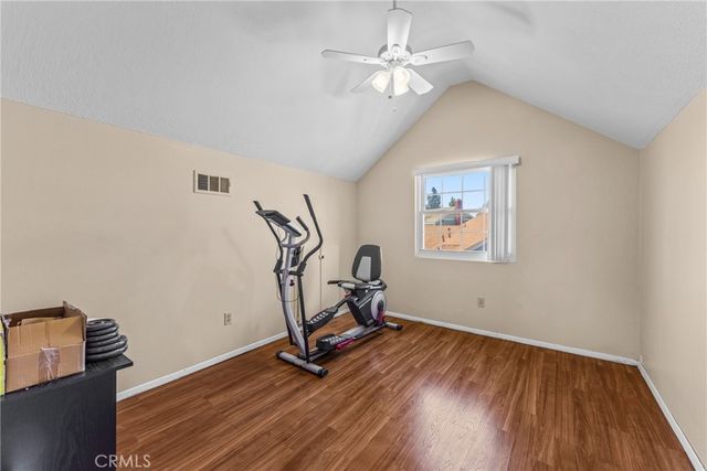 940 Torrey Pine, Colton, CA 92324
