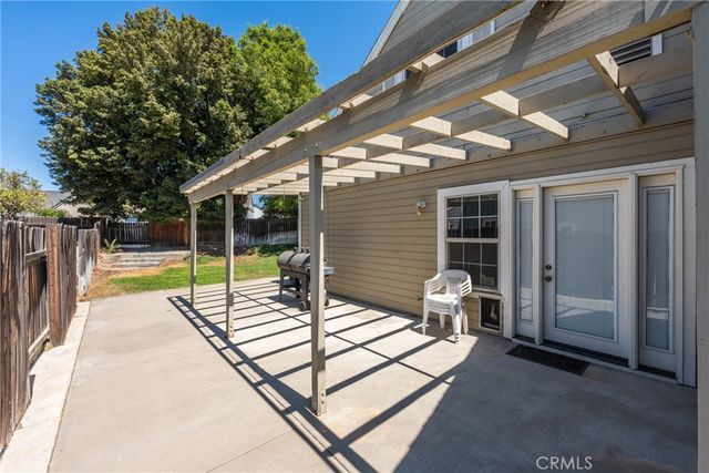 940 Torrey Pine, Colton, CA 92324