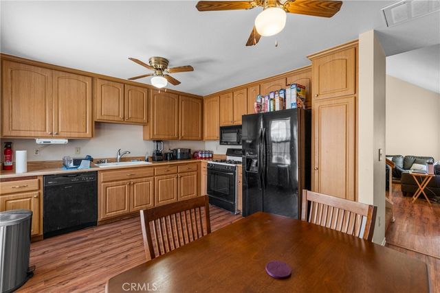 940 Torrey Pine, Colton, CA 92324