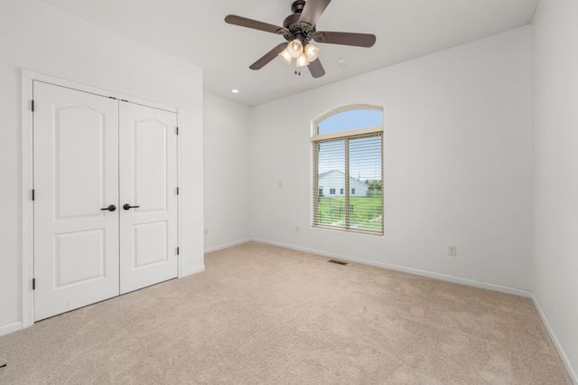 2224 N Flutter Ct, Wichita, KS 67228