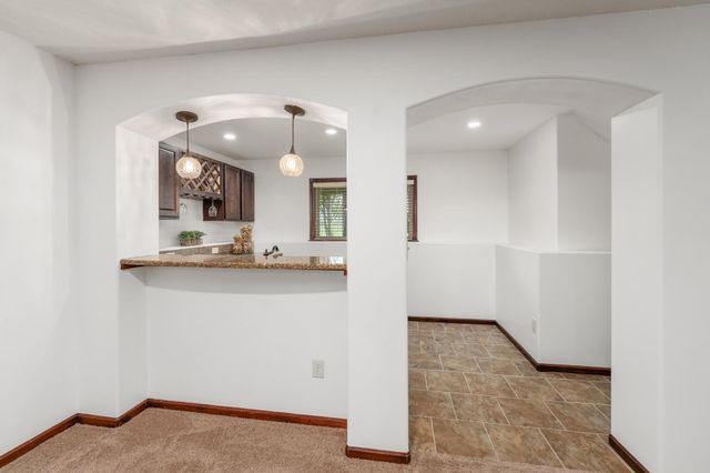 2224 N Flutter Ct, Wichita, KS 67228