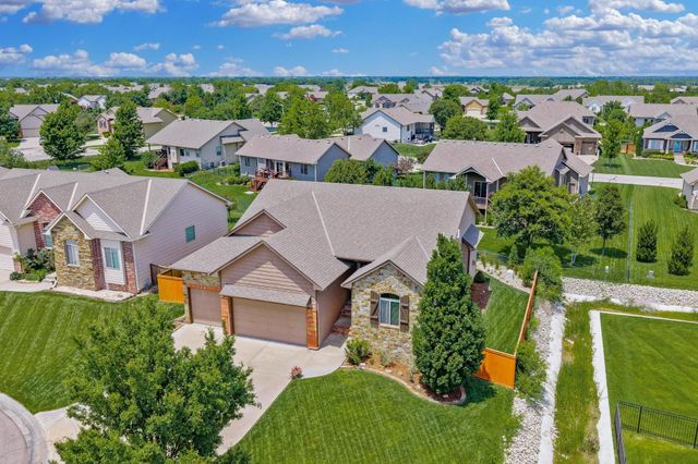 2224 N Flutter Ct, Wichita, KS 67228