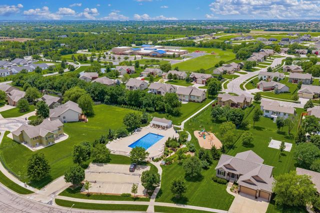 2224 N Flutter Ct, Wichita, KS 67228