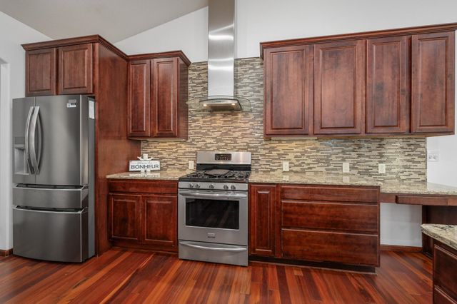 2224 N Flutter Ct, Wichita, KS 67228