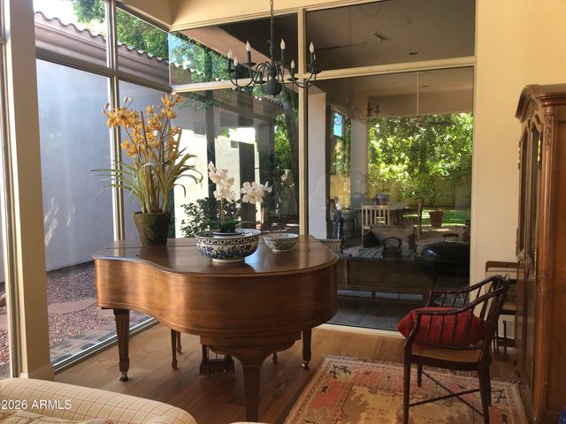 7601 N CENTRAL Avenue 10, Phoenix, AZ 85020