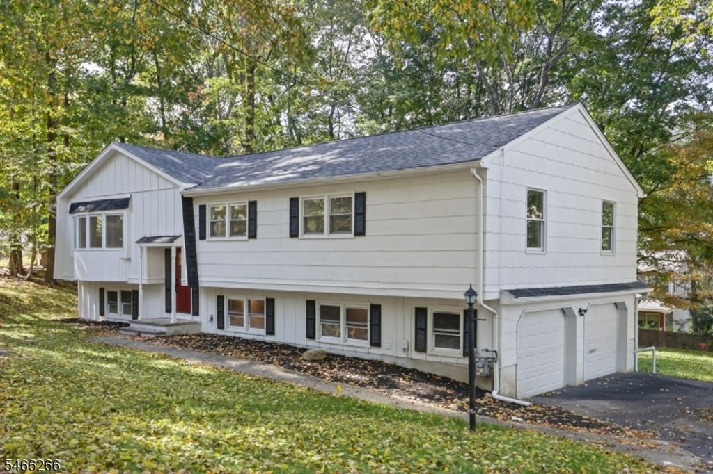 11 Colby Dr, Byram Twp., NJ 07821 — exterior