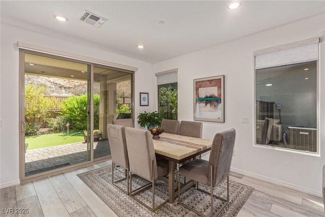 29 Mirage View Drive, Henderson, NV 89011