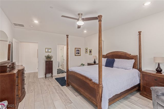 29 Mirage View Drive, Henderson, NV 89011