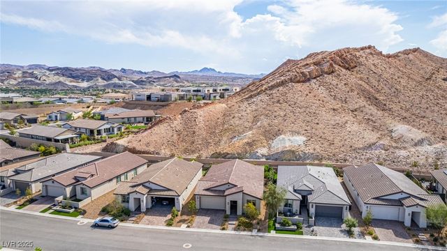 29 Mirage View Drive, Henderson, NV 89011