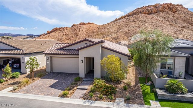 29 Mirage View Drive, Henderson, NV 89011