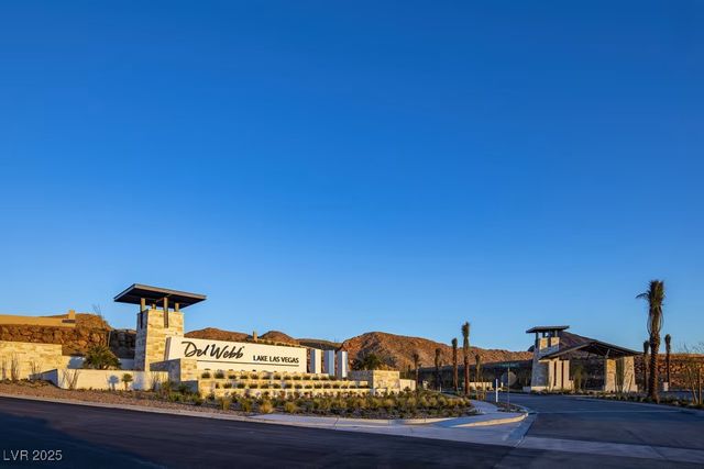 29 Mirage View Drive, Henderson, NV 89011