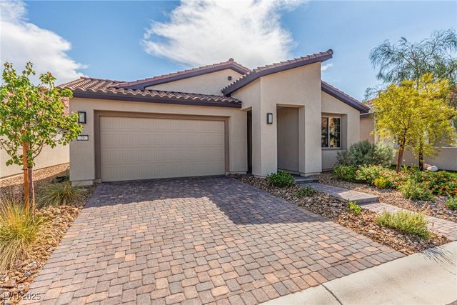 29 Mirage View Drive, Henderson, NV 89011