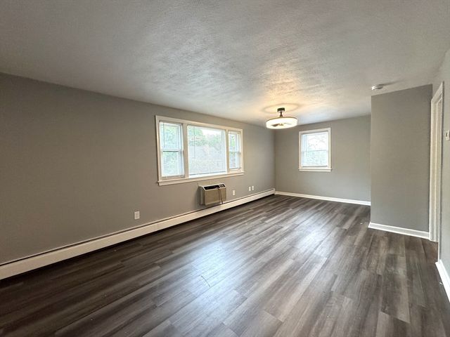 23 Burlington Street 3, Woburn, MA 01801
