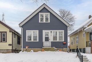 2140 S 70th STREET, West Allis, WI 53219