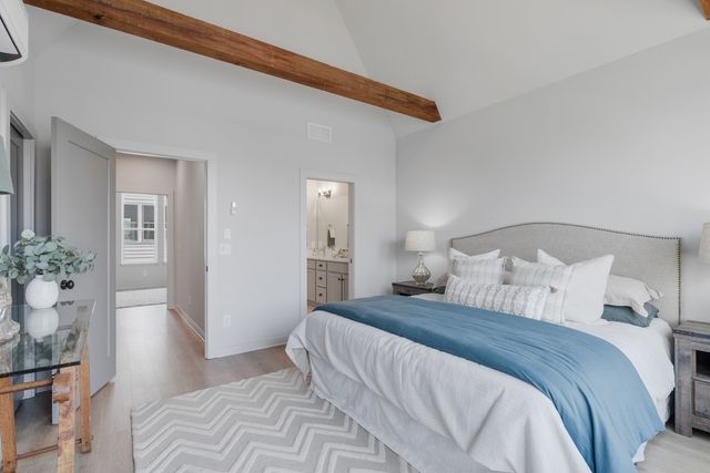 352 East Village Ln, Nashville, TN 37216