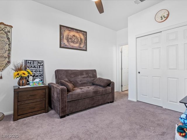 6082 Rose Springs Avenue, Las Vegas, NV 89130