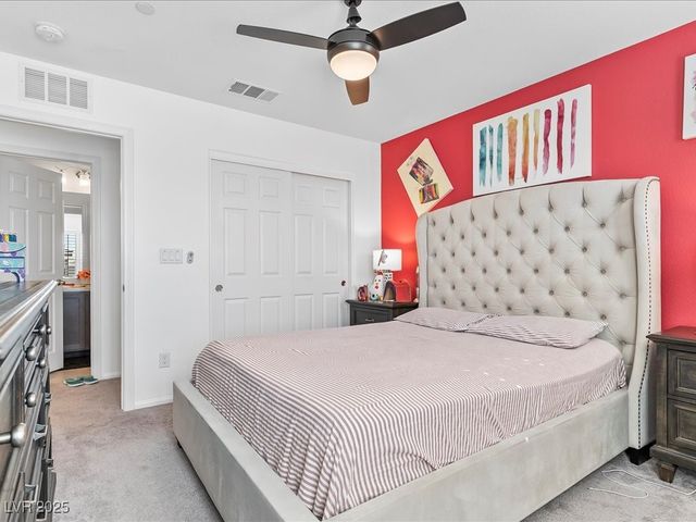 6082 Rose Springs Avenue, Las Vegas, NV 89130