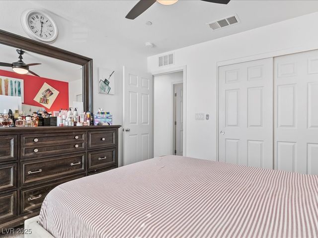 6082 Rose Springs Avenue, Las Vegas, NV 89130