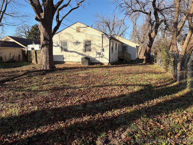 111 S 65th West Avenue, Tulsa, OK 74127