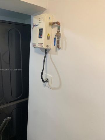 14301 SW 105th Ave 0, Miami, FL 33176