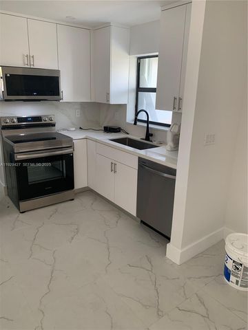 14301 SW 105th Ave 0, Miami, FL 33176