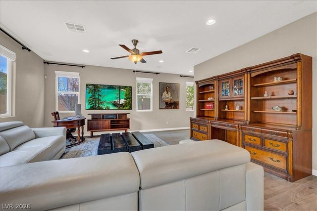 851 North Water Street, Henderson, NV 89011