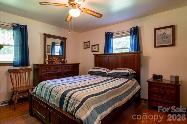 40 Double Island Road, Burnsville, NC 28714